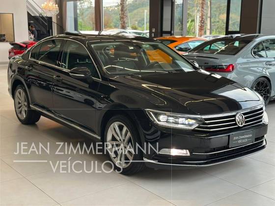 VOLKSWAGEN PASSAT 2.0 16V TSI BLUEMOTION GASOLINA HIGHLINE 4P DSG VOLKSWAGEN PASSAT 2.0 16V TSI BLUEMOTION GASOLINA HIGHLINE 4P DSG